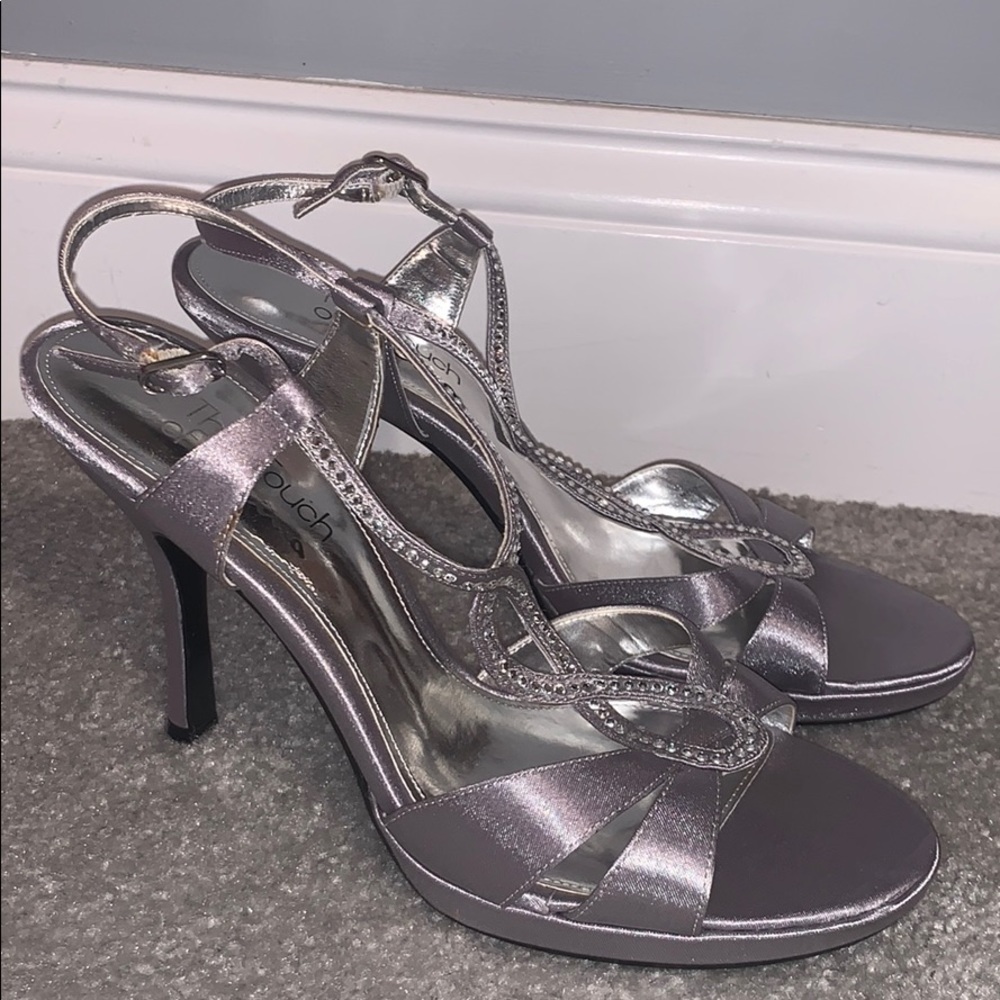 Touch of Nina Ankle Strap Heel Silver Sandal 8.5 - Picture 2 of 6